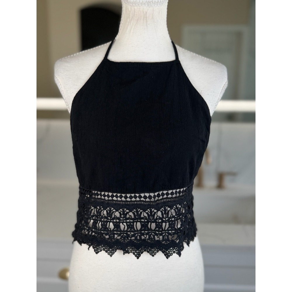 American Eagle Outfitters Halter Crop Top Womens M Black Crochet Lace Tie Back